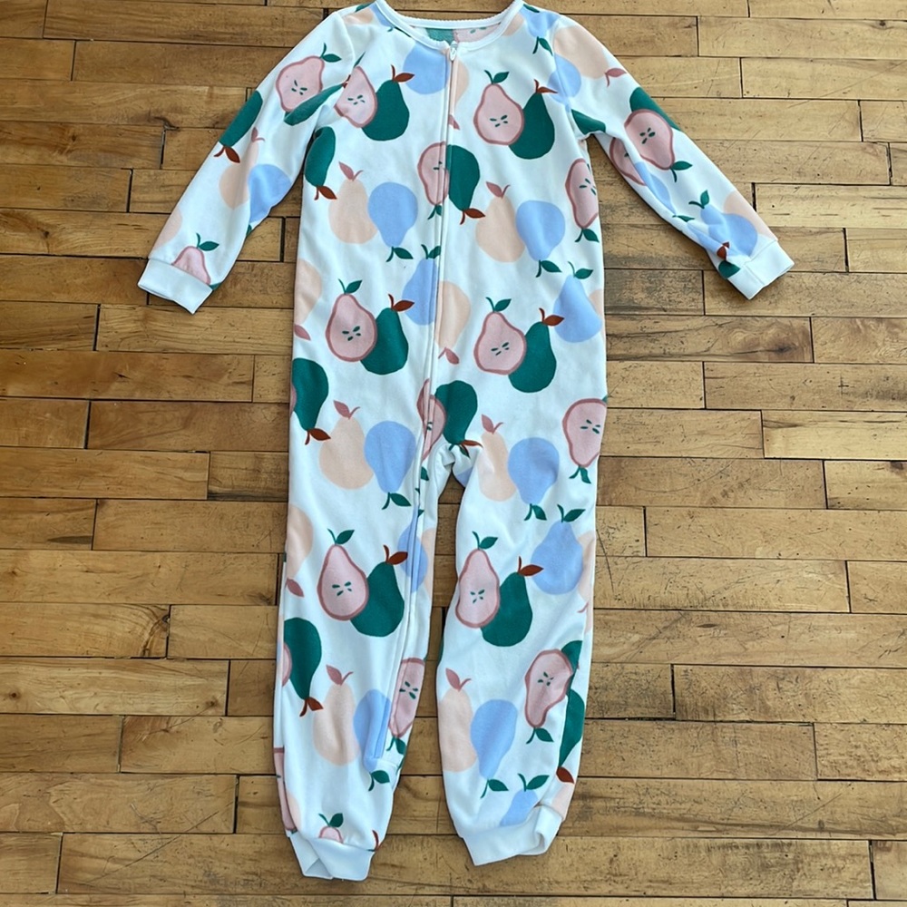 Adorable girl’s pajamas